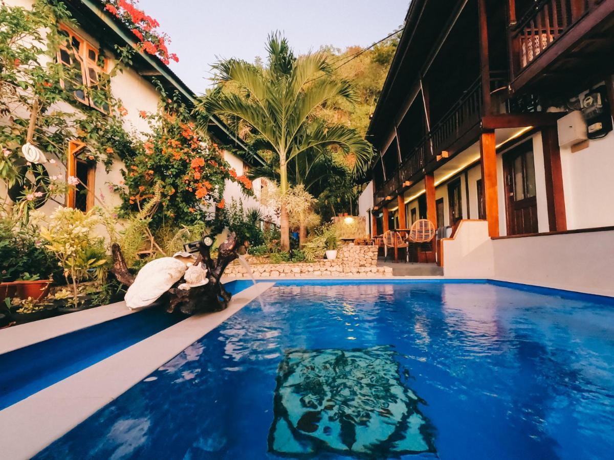 Cool Breeze Authentic Hotel Labuan Bajo Komodo Exterior foto