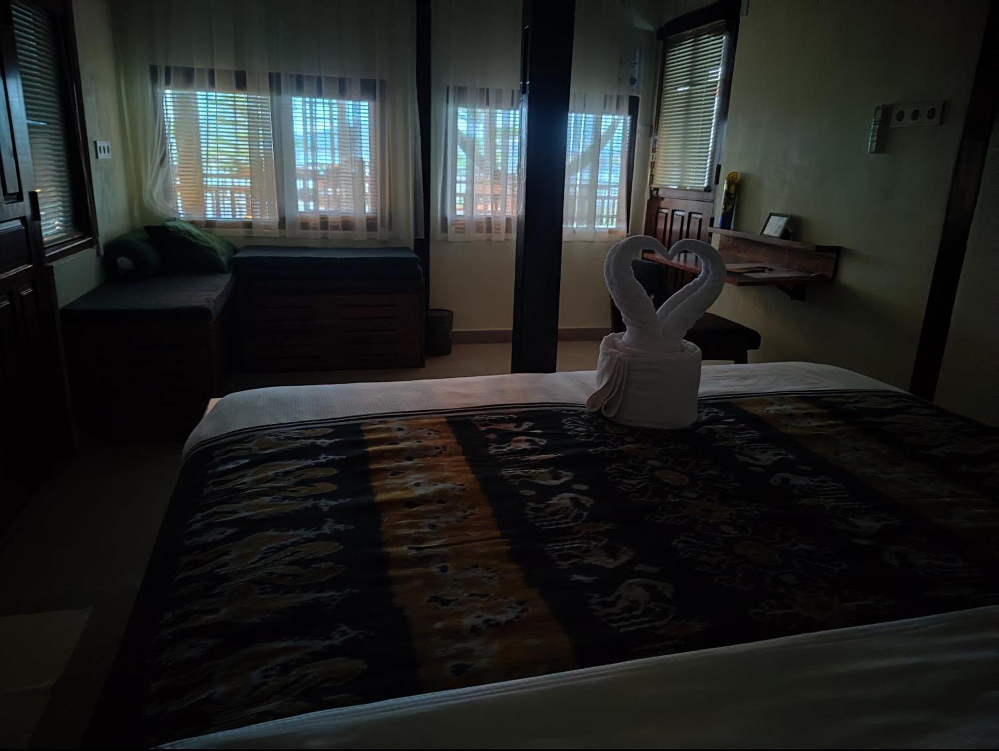 Cool Breeze Authentic Hotel Labuan Bajo Komodo Zimmer foto